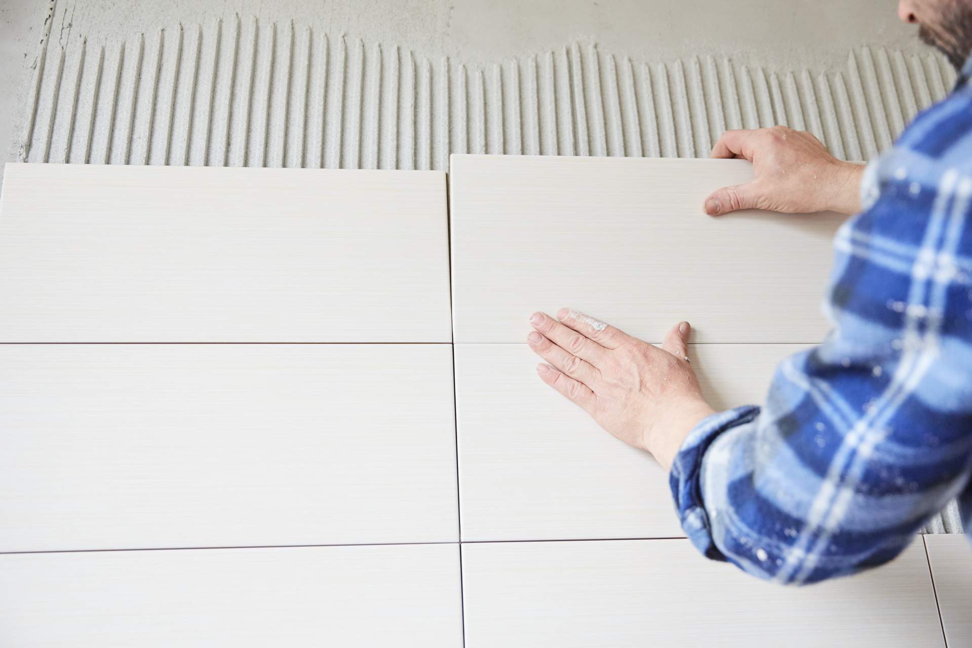 Comment rénover les murs de sa salle de bains à Rodez?